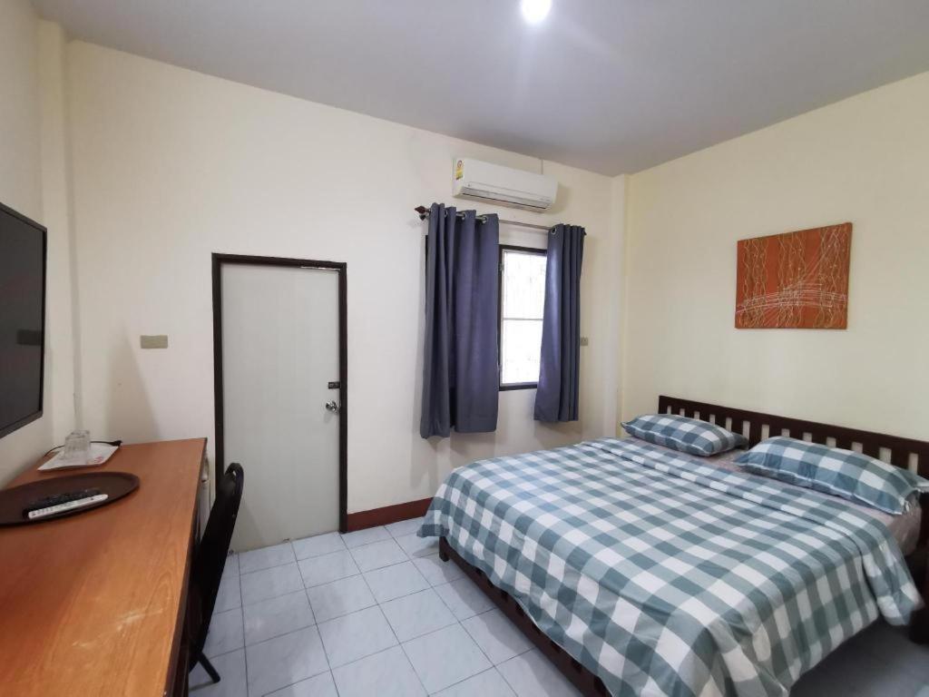 Deejai Hotel Si Racha Eksteriør billede